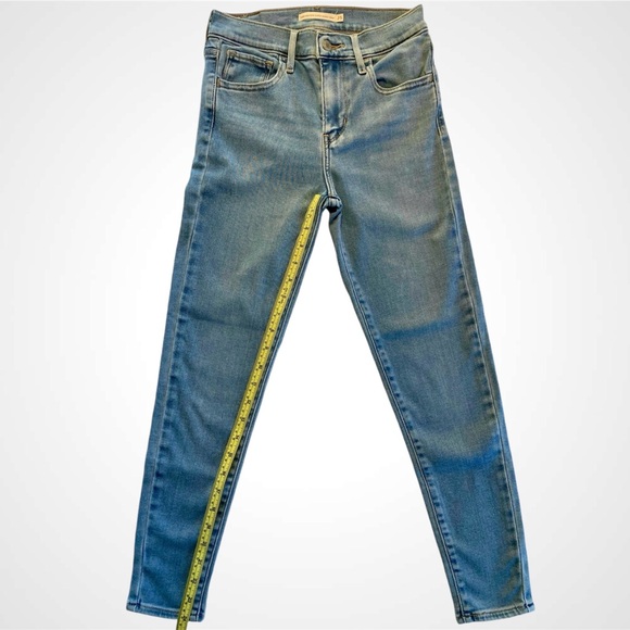 Levi’s 720 High Rise Super Skinny Crop - Picture 2 of 5